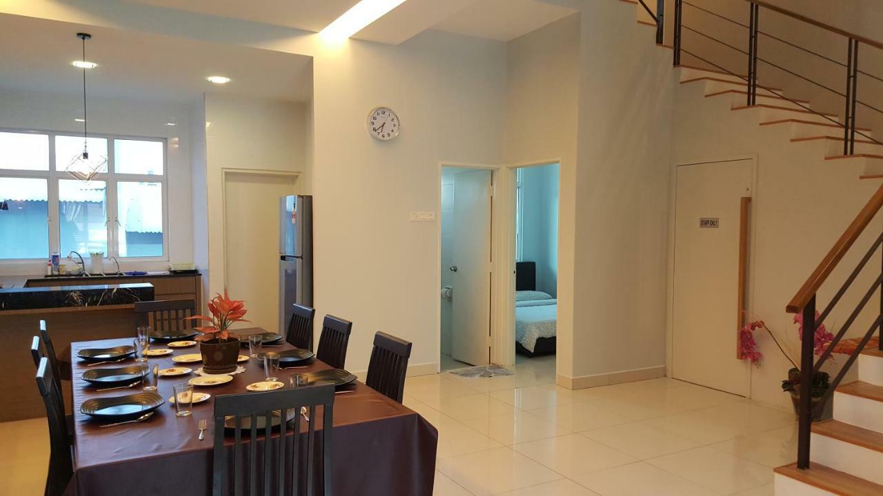 باتو فيرينغي Shamrock Villas Corner Or Seaview Or Standard المظهر الخارجي الصورة